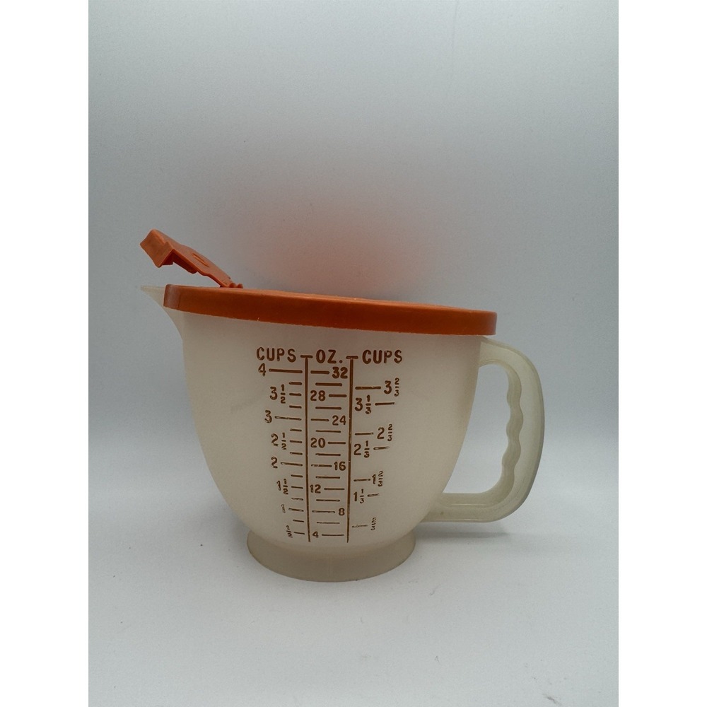 Vintage Tupperware Measuring Cup/Pitcher 1288-2‎ With Orange Lid Made In USA